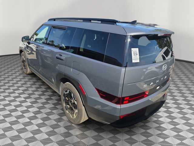 Used 2026 Hyundai Santa Fe SEL FWD image 4