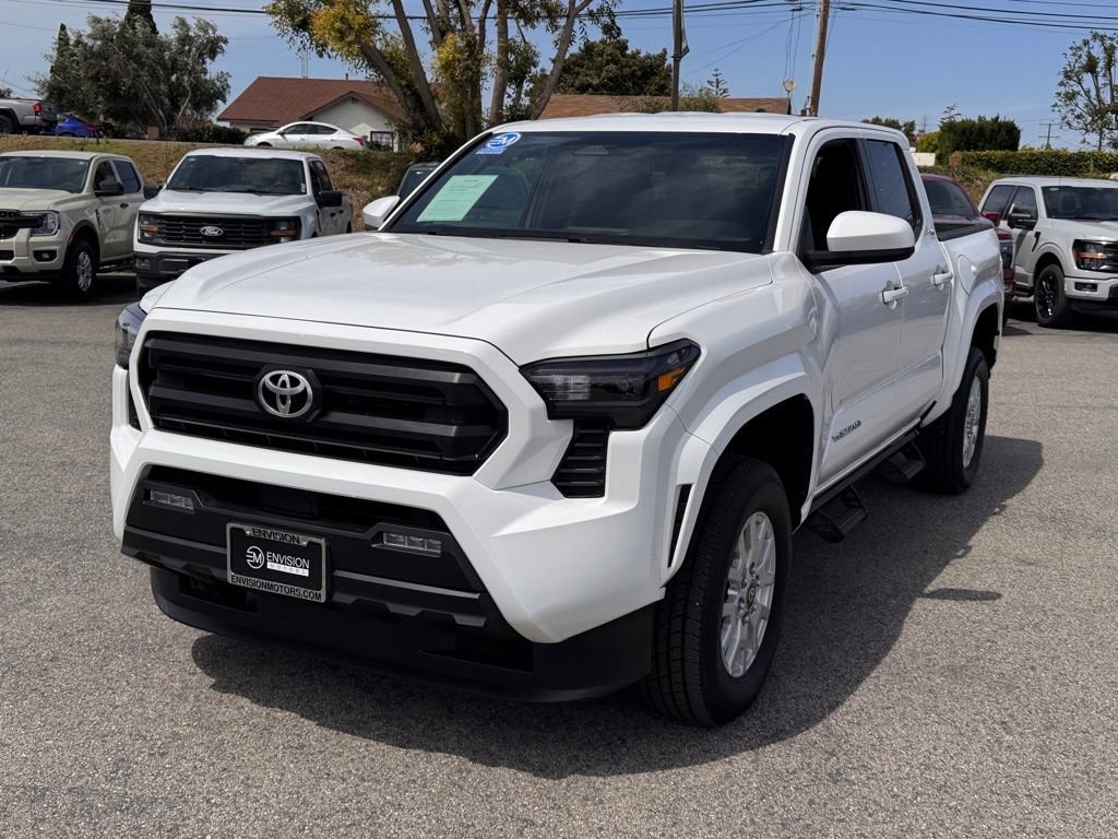 Used 2025 Toyota Tacoma SR5 RWD image 7