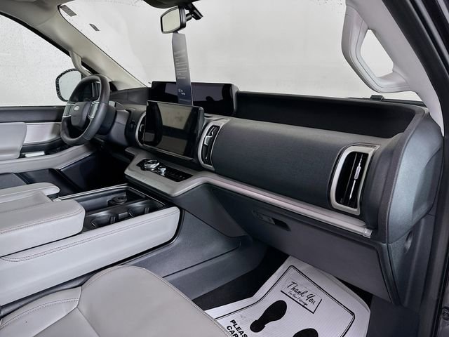 Certified 2025 Ford Expedition Max Active AWD/4WD image 38