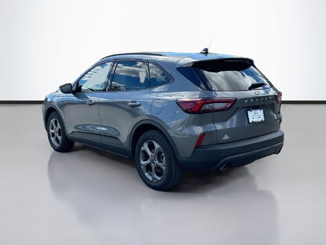 Certified 2025 Ford Escape ST-Line Select AWD/4WD image 5