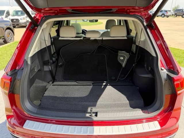 Used 2019 Volkswagen Tiguan SEL FWD image 7