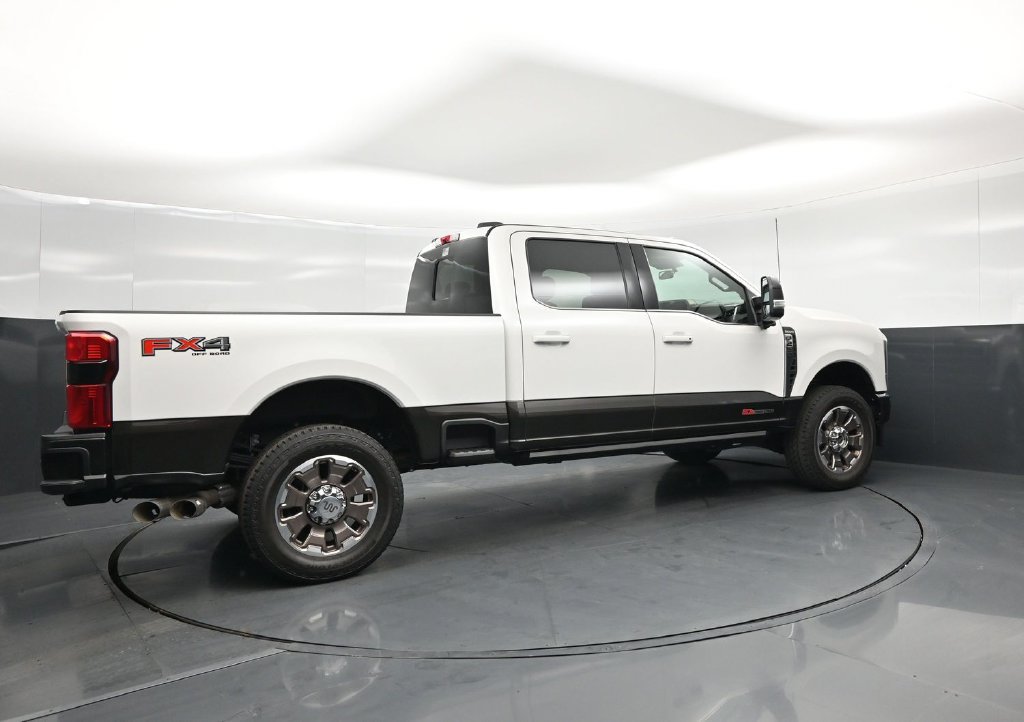 Certified 2025 Ford F250 King Ranch AWD/4WD image 26