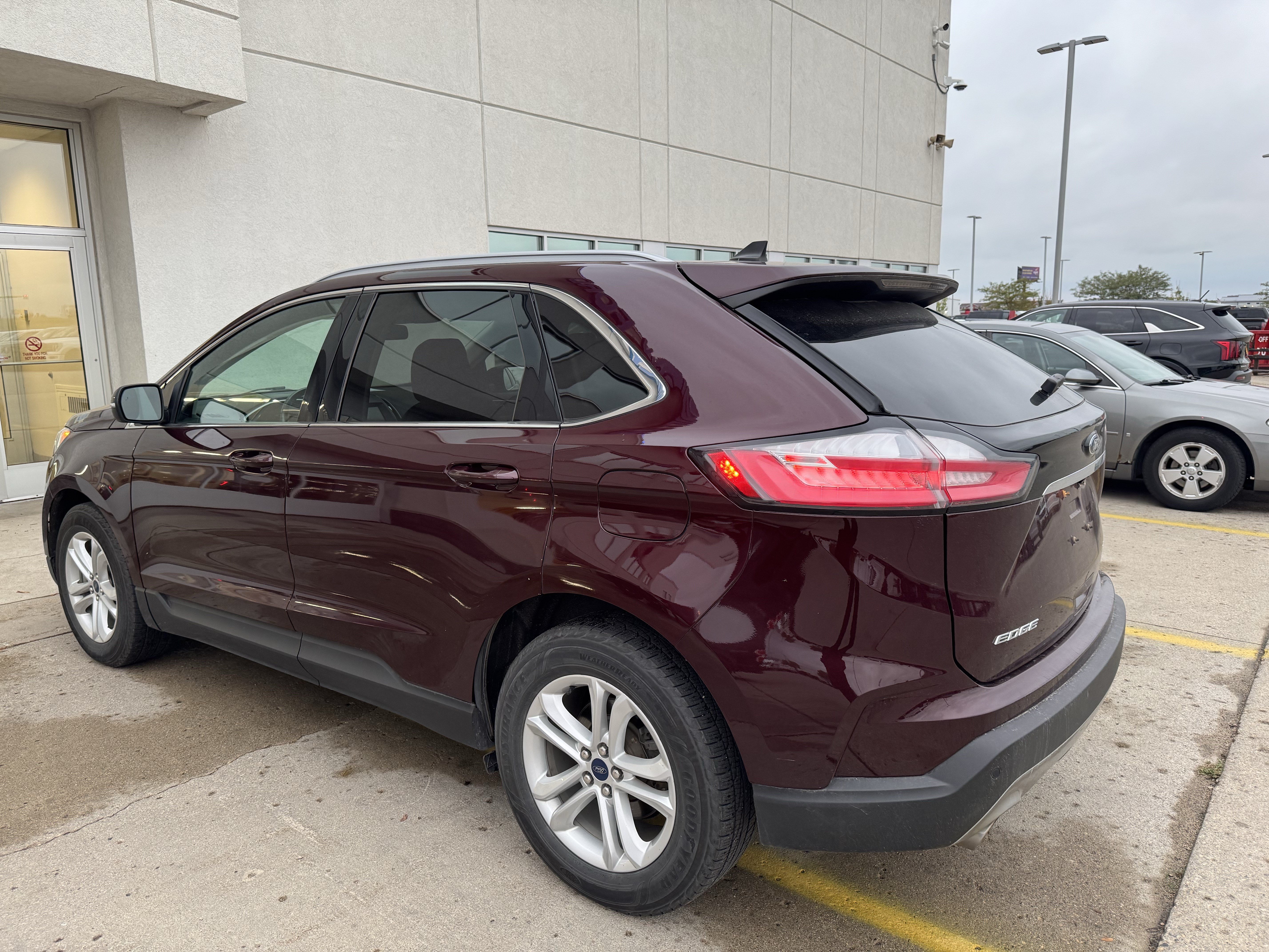 Certified 2020 Ford Edge SEL w/ Convenience Package AWD/4WD image 4