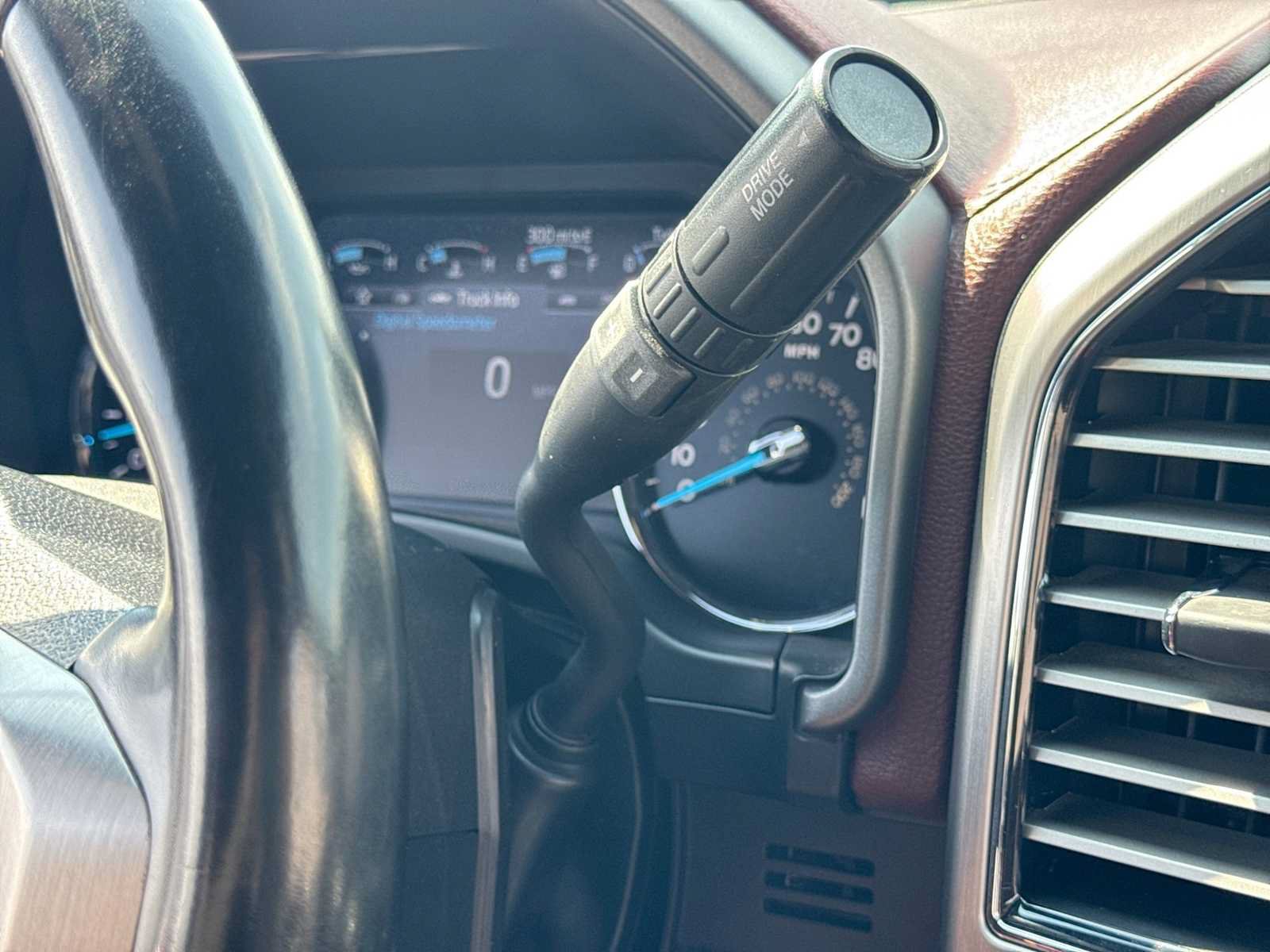 Certified 2020 Ford F250 Platinum AWD/4WD image 33