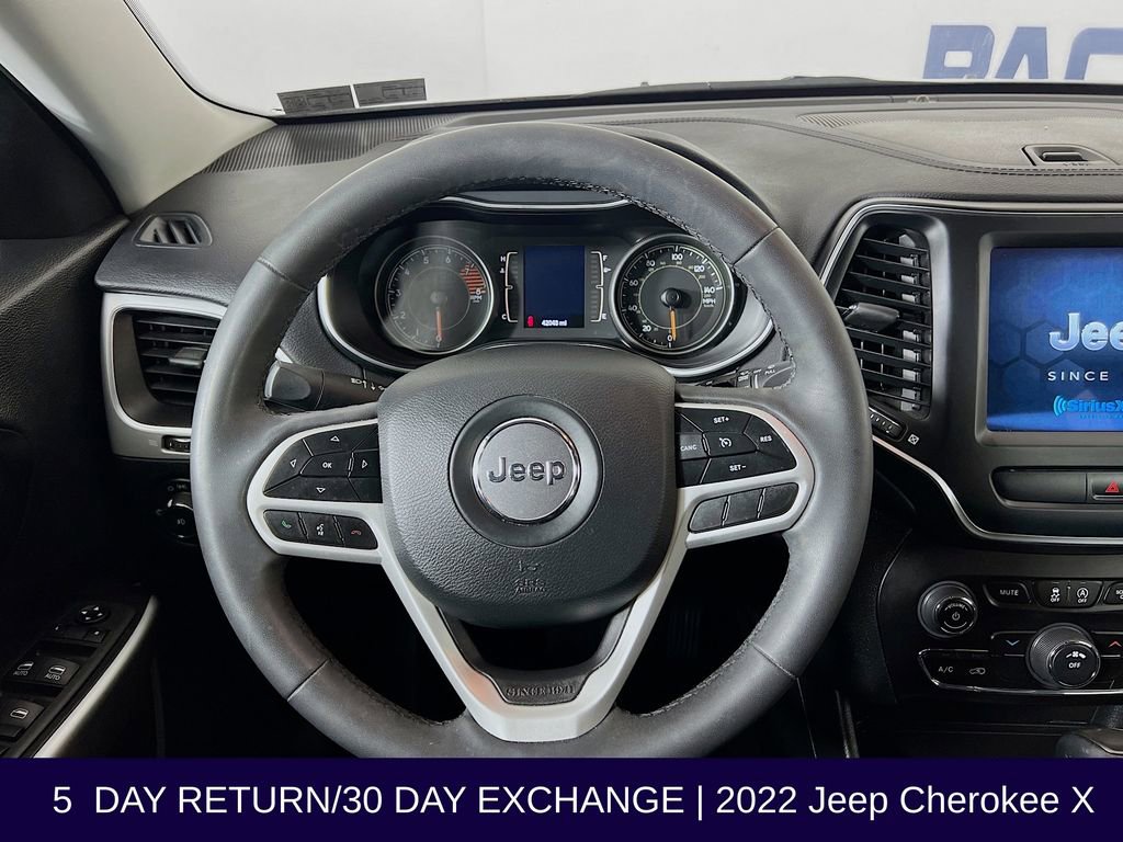 Used 2022 Jeep Cherokee Latitude image 14