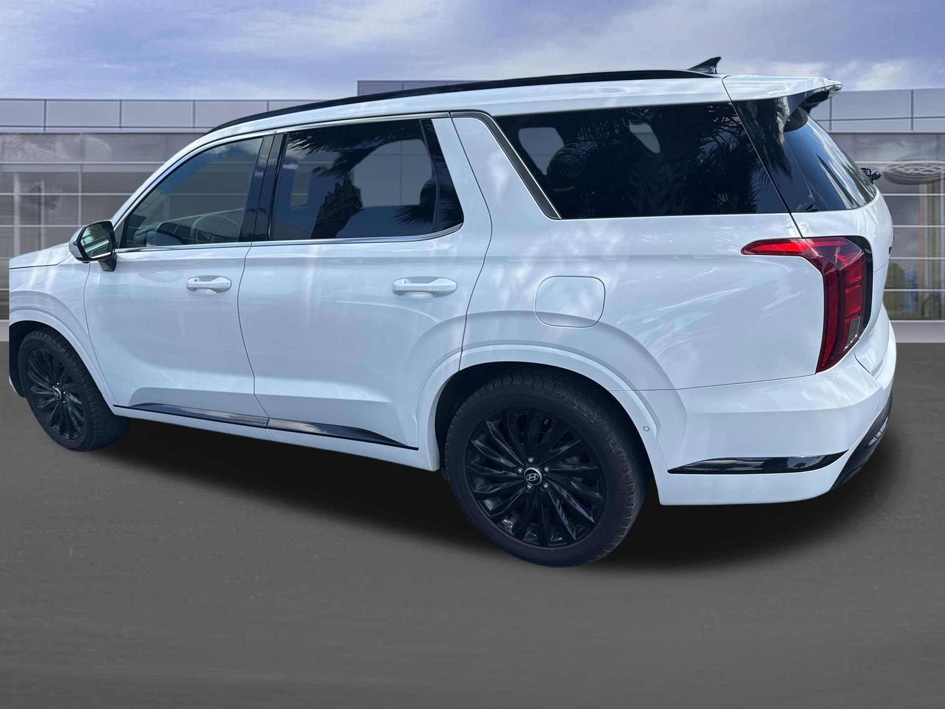 Used 2024 Hyundai Palisade Calligraphy AWD/4WD image 8