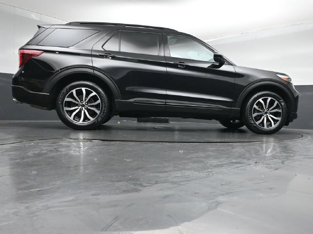Certified 2024 Ford Explorer ST-Line w/ Class IV Trailer Tow Package AWD/4WD image 42
