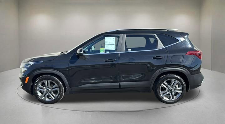 Used 2023 Kia Seltos S w/ Navigation Package image 4