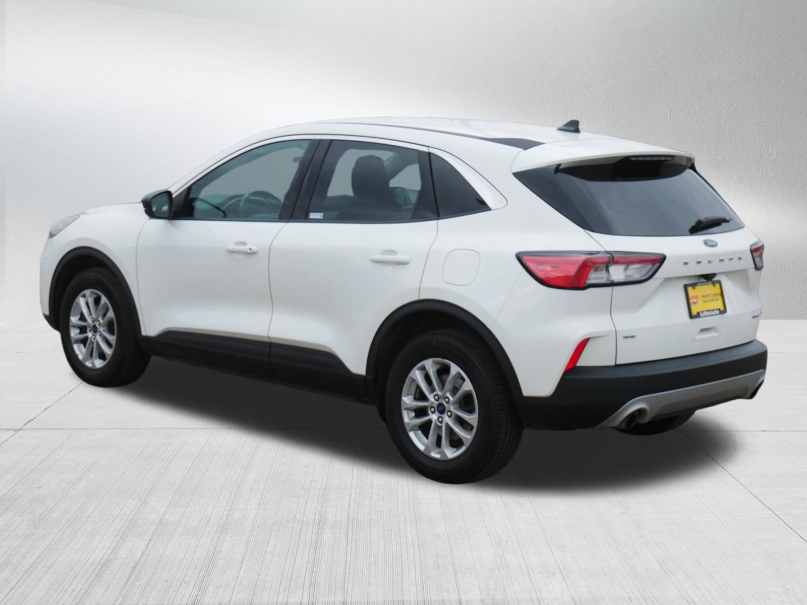 Certified 2022 Ford Escape SE w/ Convenience Package image 3