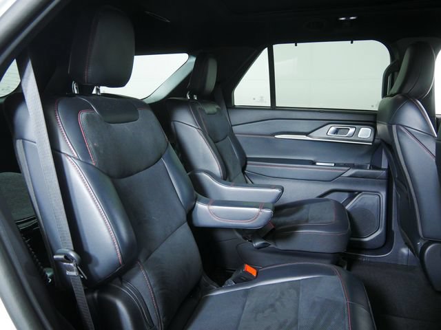 Certified 2025 Ford Explorer ST AWD/4WD image 16