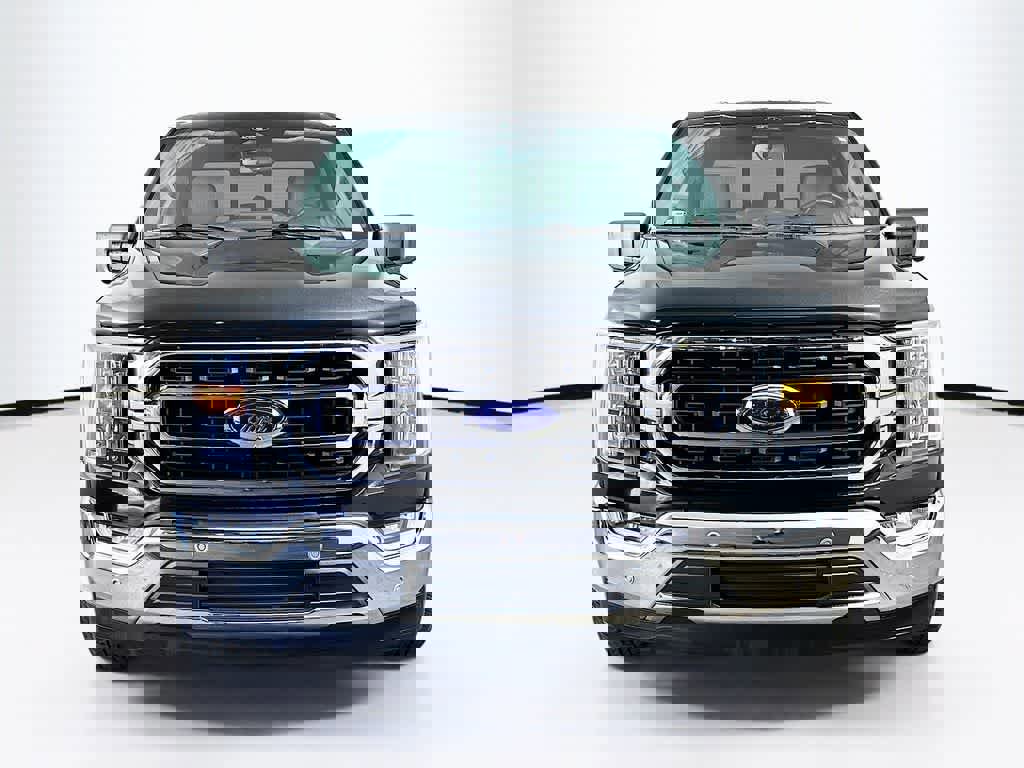 Certified 2022 Ford F150 XLT w/ Equipment Group 302A High image 8