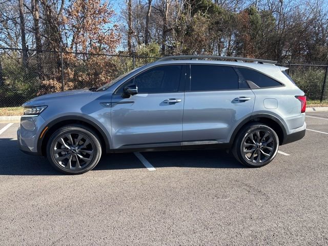Used 2023 Kia Sorento SX Prestige image 2