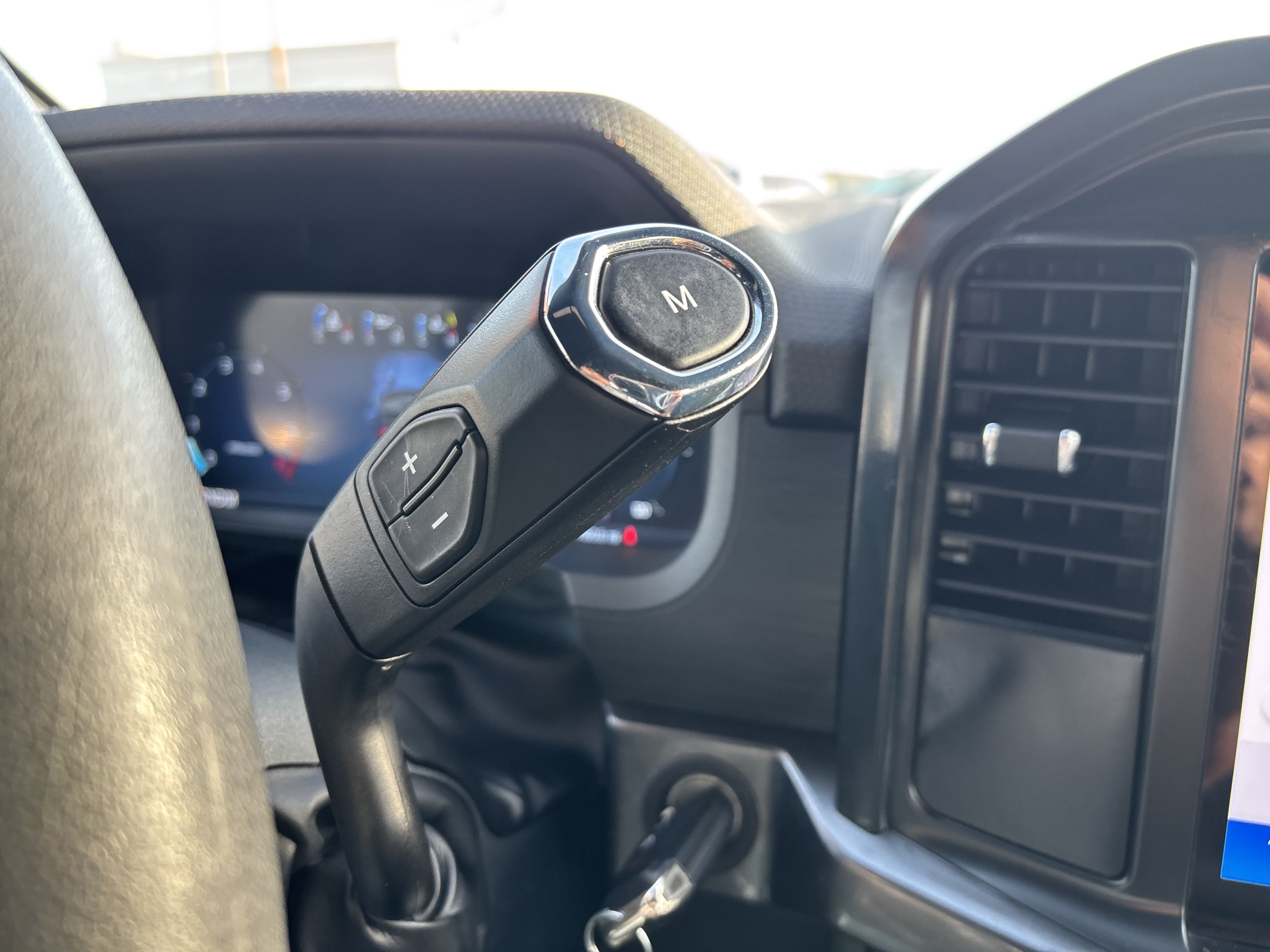 Certified 2025 Ford F150 STX AWD/4WD image 32