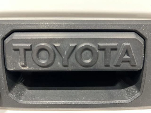 Used 2019 Toyota Tacoma TRD Sport w/ Technology Package AWD/4WD image 27