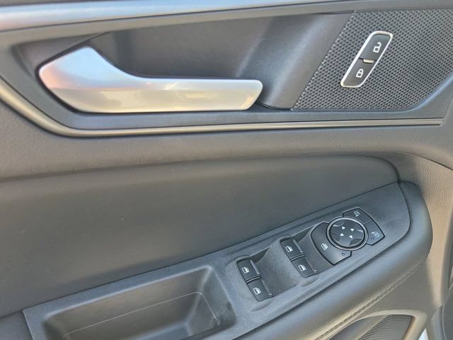 Certified 2020 Ford Edge SE FWD image 22