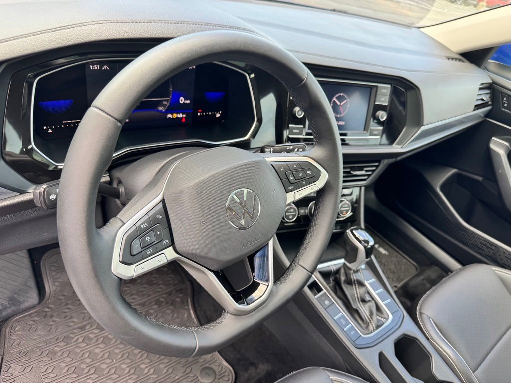 Used 2022 Volkswagen Jetta SE FWD image 31
