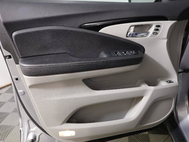 Used 2021 Honda Pilot Touring image 31