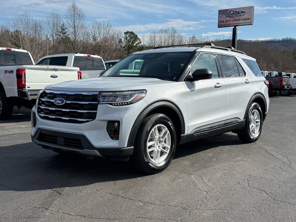 Certified 2026 Ford Explorer Active w/ Active Comfort Package RWD image 8