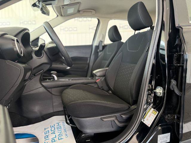 Used 2024 Nissan Kicks SV w/ Interior Electronics Package FWD image 8