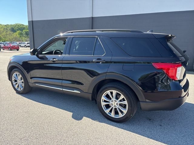 Certified 2024 Ford Explorer XLT w/ Equipment Group 202A AWD/4WD image 31