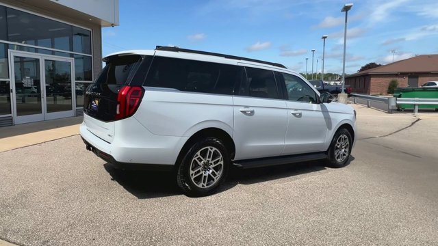 Certified 2025 Ford Expedition Max Active AWD/4WD image 9