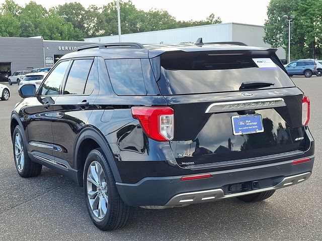 Certified 2024 Ford Explorer XLT w/ Equipment Group 202A AWD/4WD image 4
