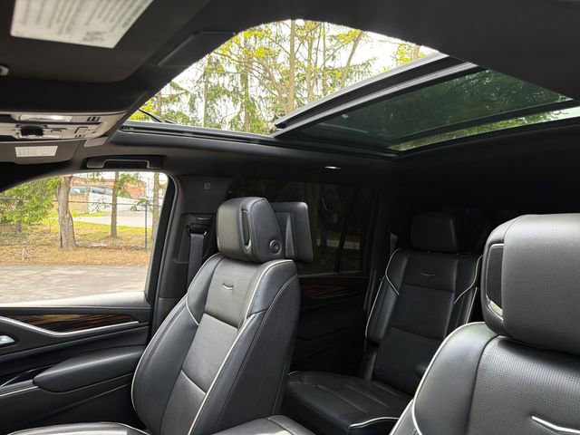 Used 2024 Cadillac Escalade ESV Premium Luxury w/ Performance Package AWD/4WD image 27