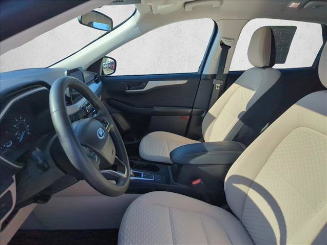 Certified 2022 Ford Escape SE w/ SE Sport Appearance Package FWD image 16