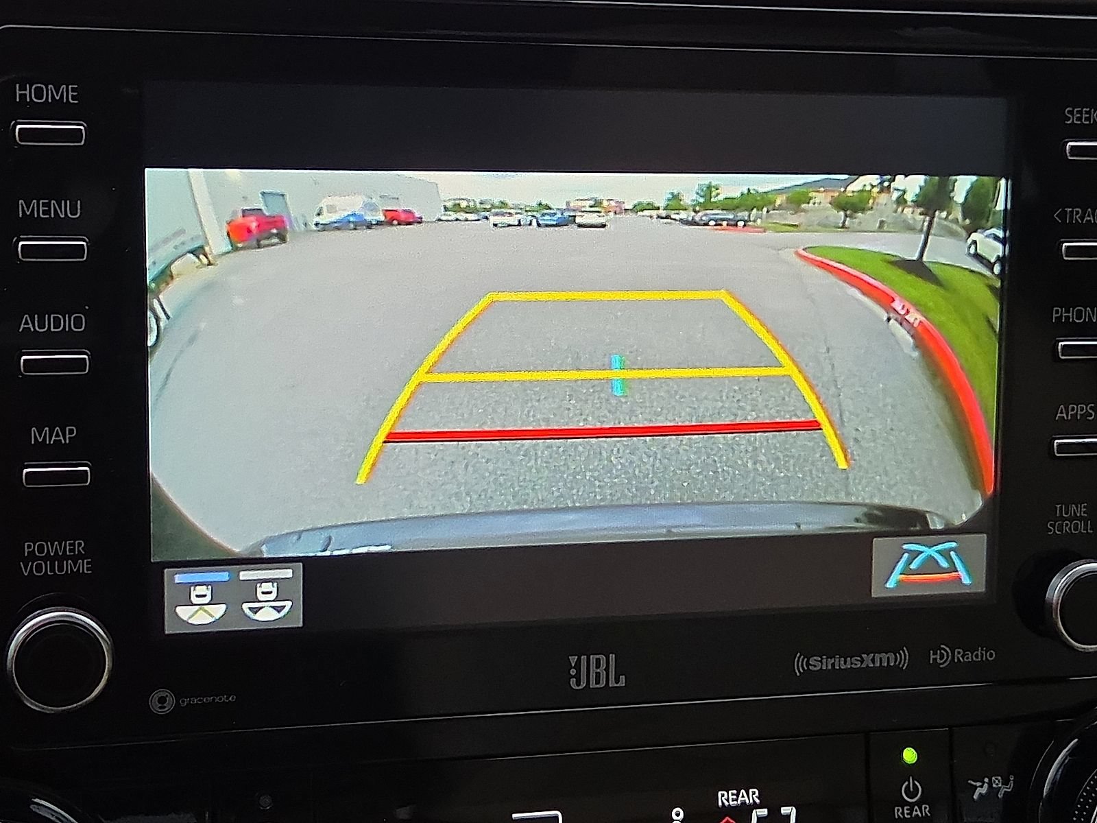 Used 2021 Toyota Highlander Limited FWD image 16