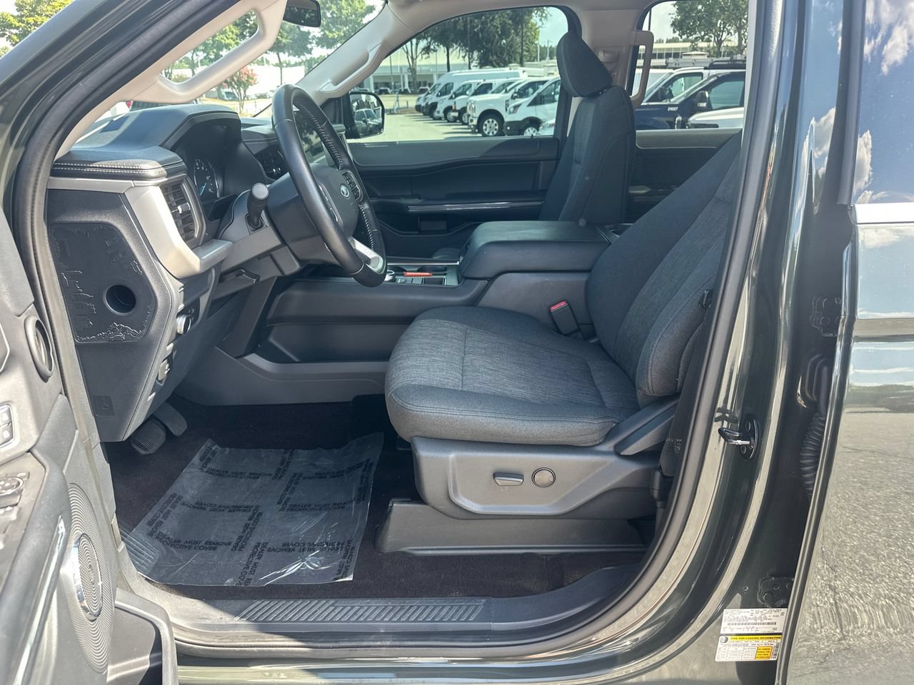Certified 2022 Ford Expedition XLT RWD image 10