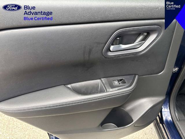 Used 2024 Nissan Rogue SV FWD image 11
