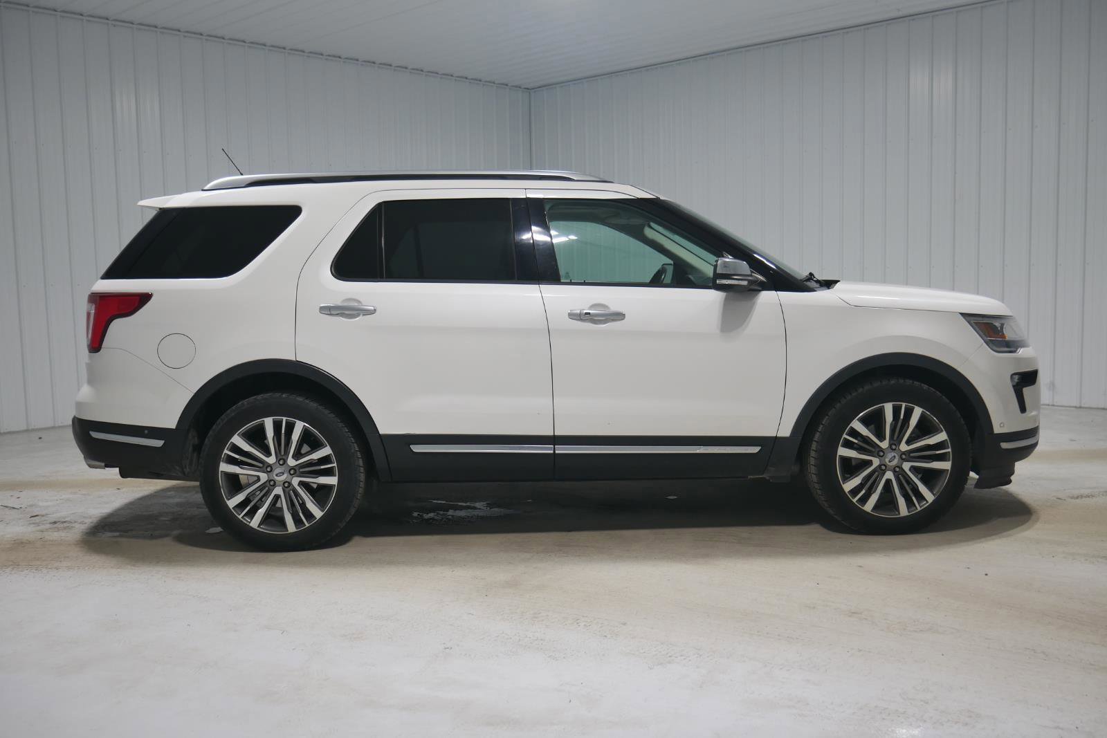 Certified 2018 Ford Explorer Platinum image 6