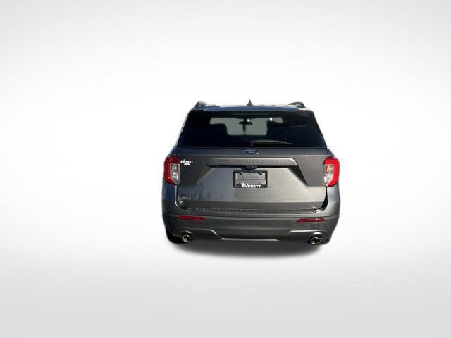 Certified 2023 Ford Explorer XLT w/ Equipment Group 202A RWD image 8