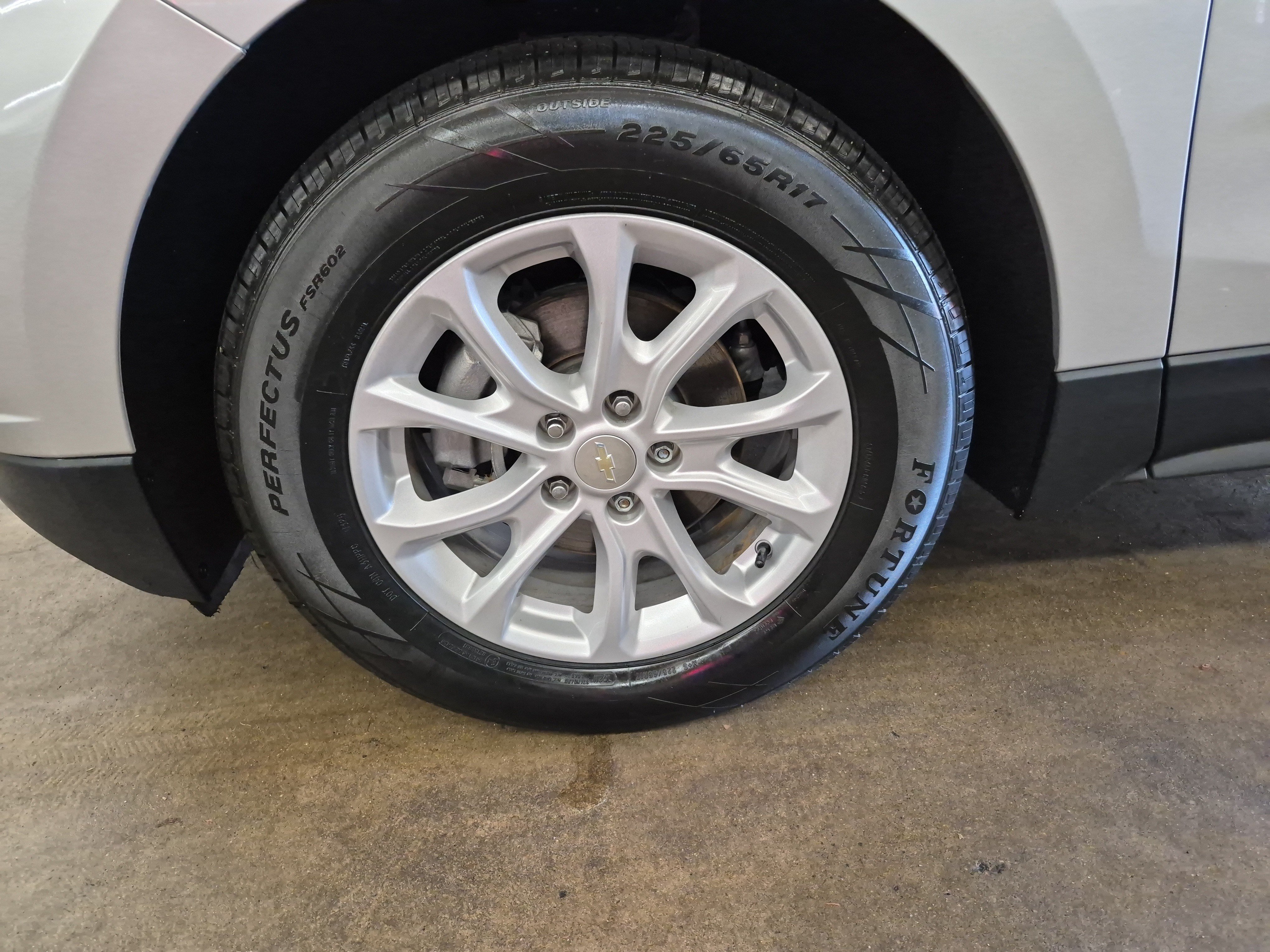Used 2021 Chevrolet Equinox LS w/ LS Convenience Package FWD image 7