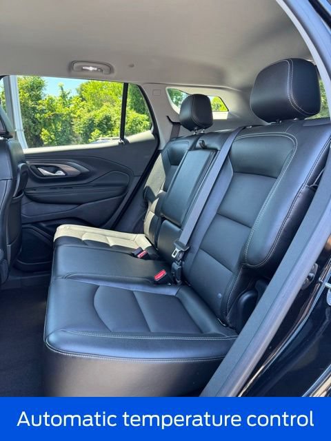 Used 2024 GMC Terrain SLT AWD/4WD image 24