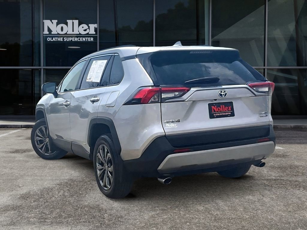 Used 2022 Toyota RAV4 Limited AWD/4WD image 13
