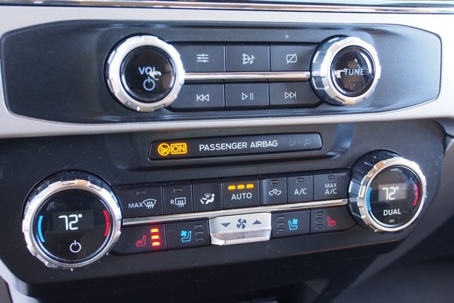 Certified 2022 Ford F250 Lariat w/ Lariat Ultimate Package image 27