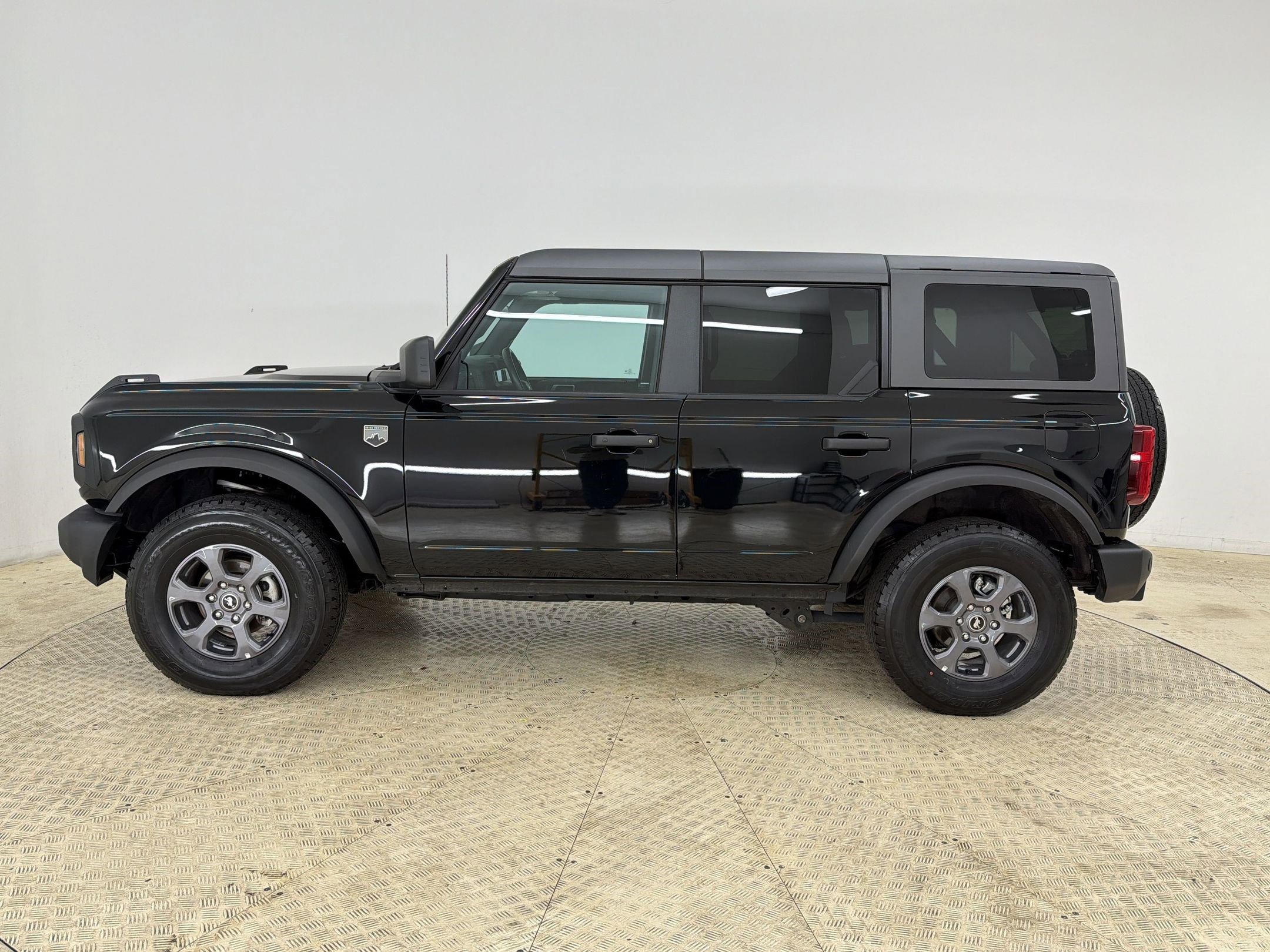 Certified 2025 Ford Bronco Big Bend video 2