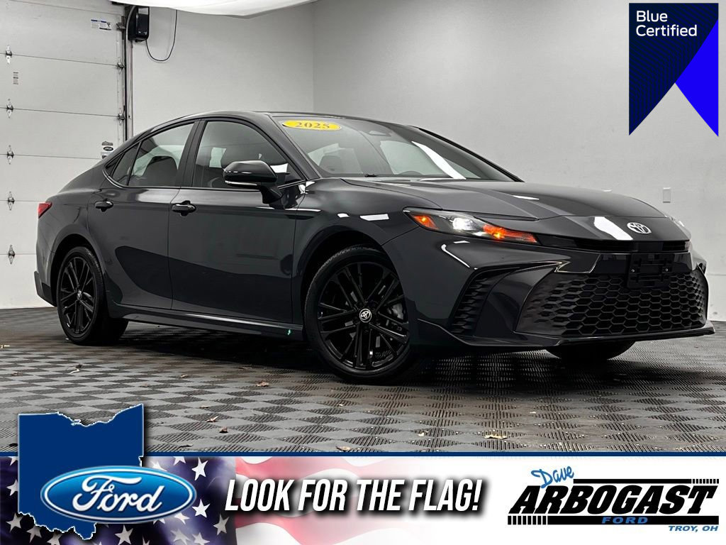 Used 2025 Toyota Camry SE