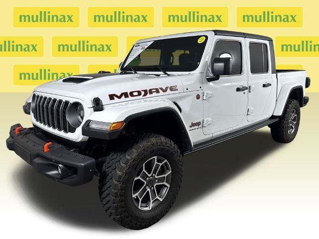 Used 2025 Jeep Gladiator Mojave w/ Steel Bumper Group AWD/4WD image 12