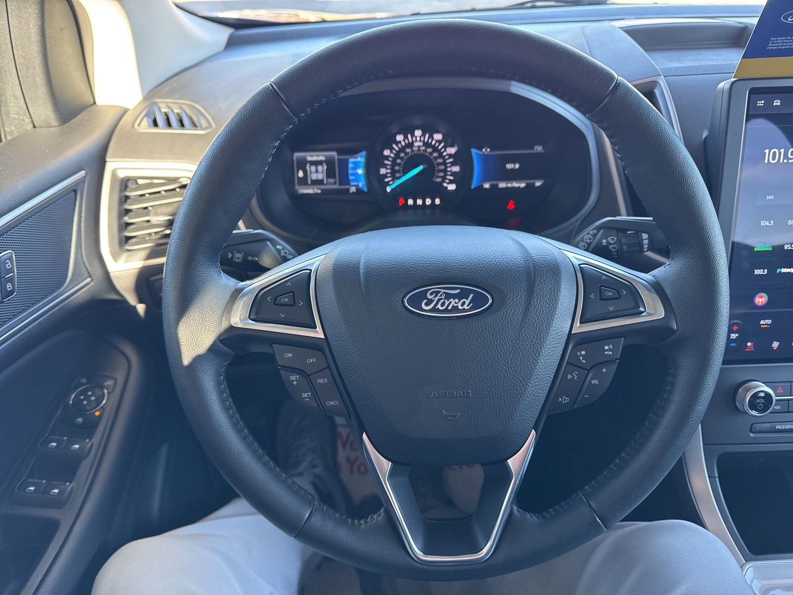 Certified 2024 Ford Edge SEL w/ Convenience Package image 27