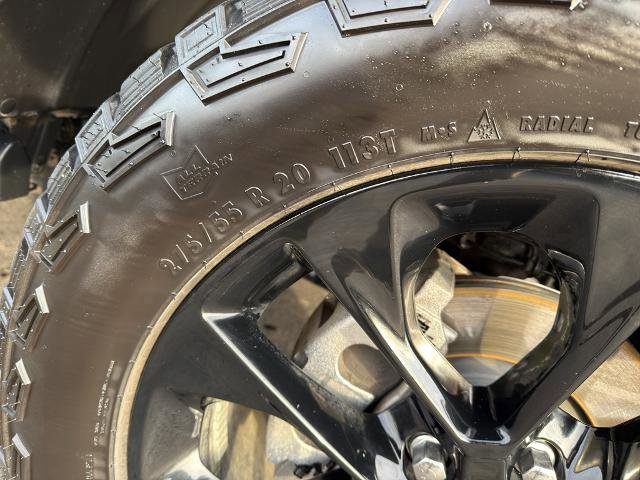 Used 2025 Jeep Gladiator Sport image 11