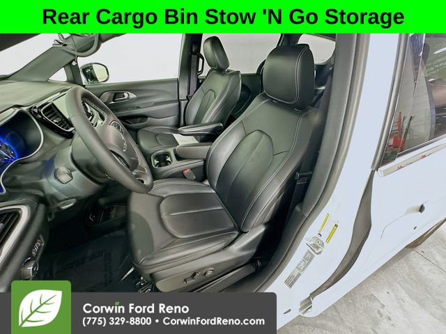 Used 2025 Chrysler Pacifica Select AWD/4WD image 20