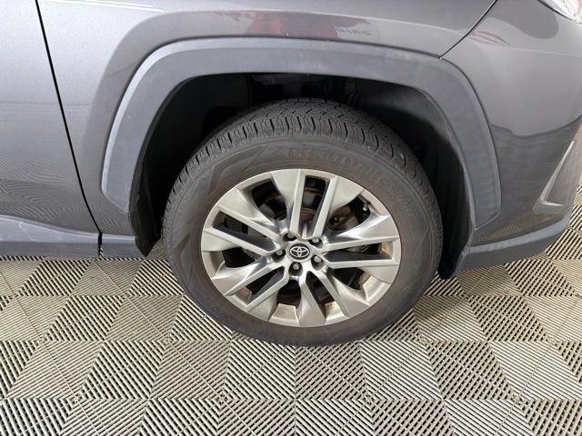 Used 2021 Toyota RAV4 XLE Premium FWD image 20