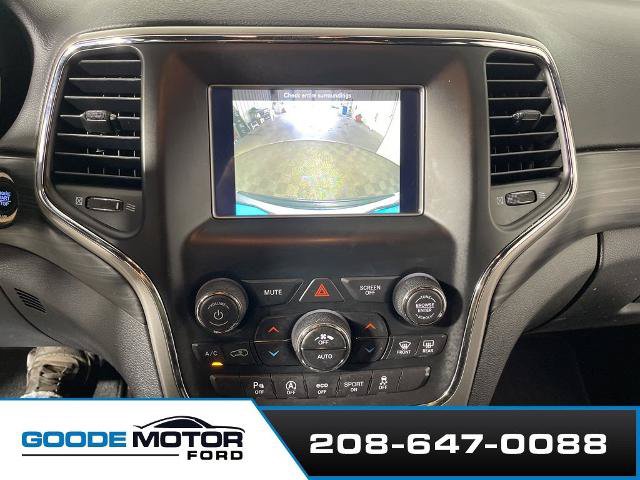 Used 2021 Jeep Grand Cherokee Laredo AWD/4WD image 16