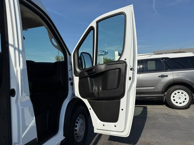 Used 2026 RAM ProMaster 2500 w/ Convenience Group FWD image 12