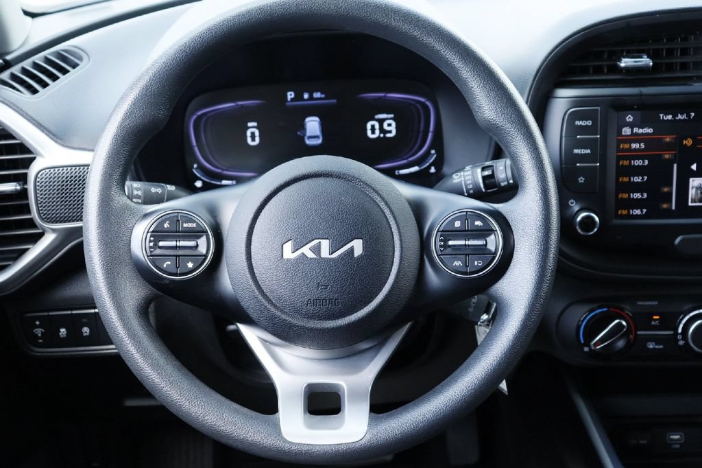 Used 2024 Kia Soul LX w/ Option Group 015 FWD image 19