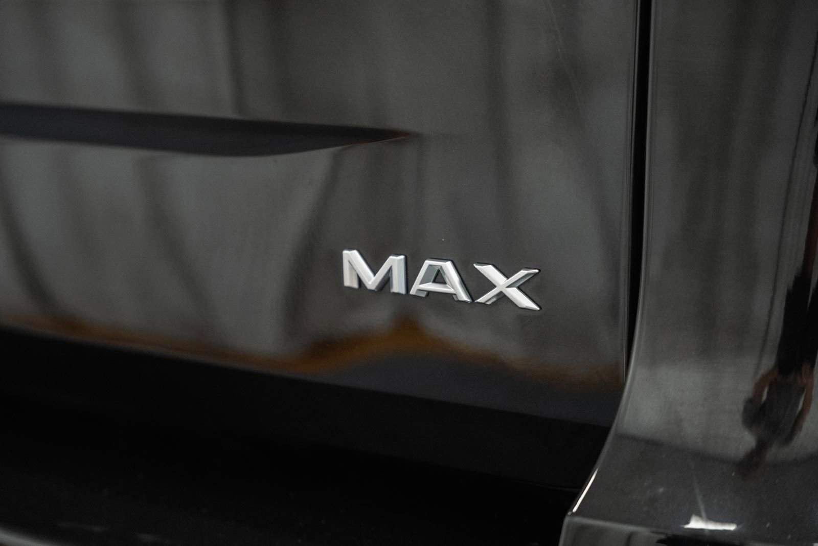 Certified 2025 Ford Expedition Max Platinum image 9