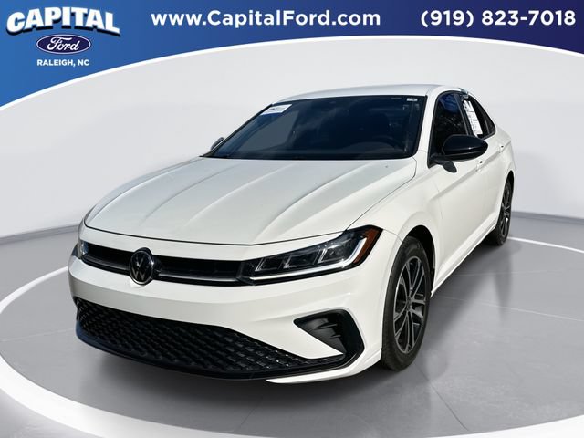 Used 2025 Volkswagen Jetta Sport FWD image 1