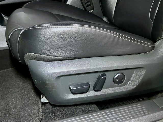 Used 2023 Nissan Rogue SL image 16